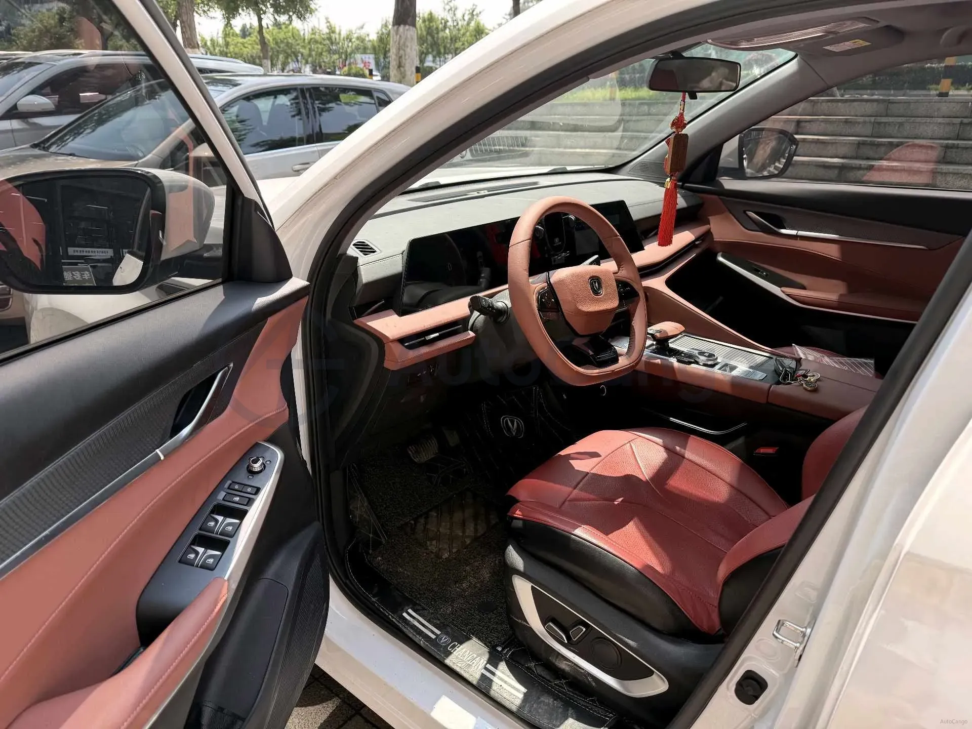 2023 ChangAn CS75 Plus 1.5T 188HP L4 8AT,autocango,china used car exporter,china ev exporter,chinese used car exporter,chinese used ev exporter