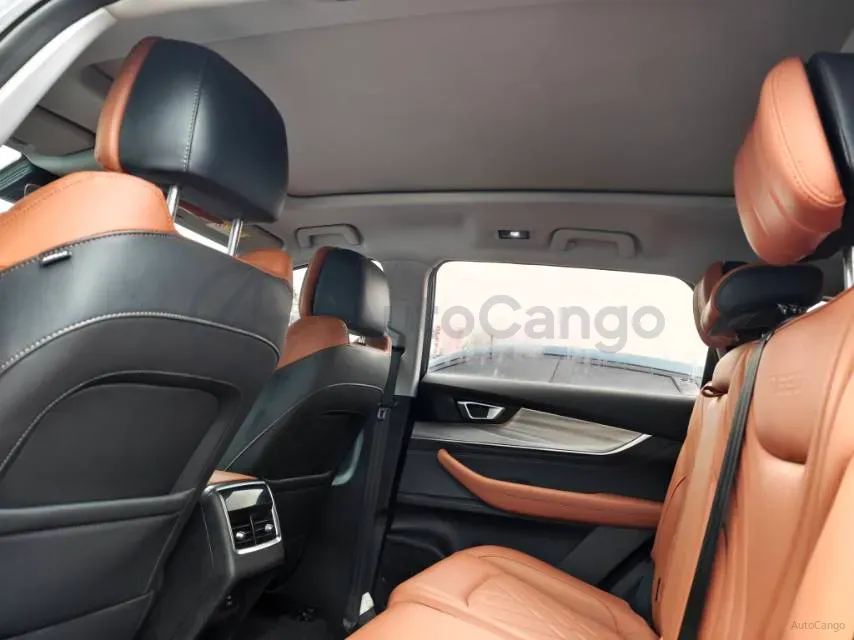 2021 Chery Tiggo 8 Plus 1.6T 197HP L4 7DCT,autocango,china used car exporter,china ev exporter,chinese used car exporter,chinese used ev exporter