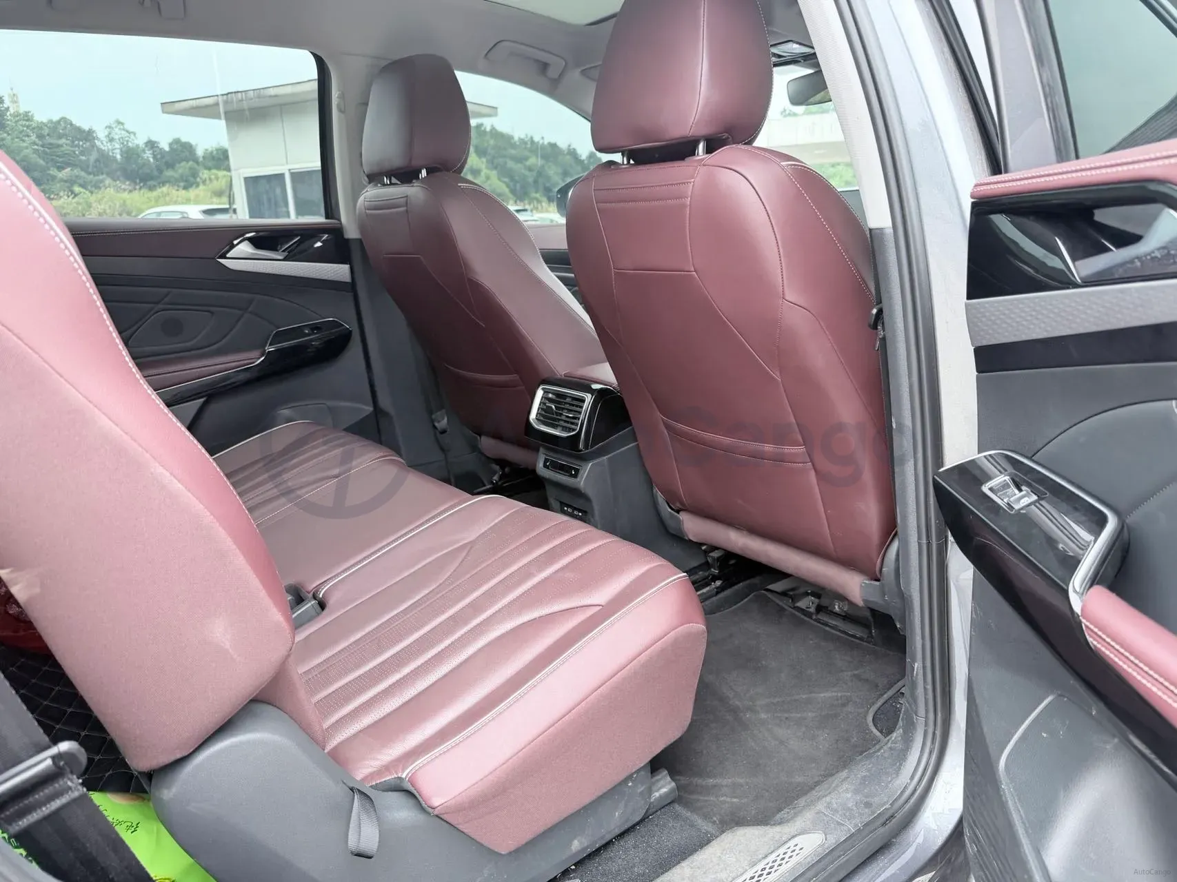 2021 Volkswagen ID.6 Crozz BEV 62.6KWH,autocango,china used car exporter,china ev exporter,chinese used car exporter,chinese used ev exporter