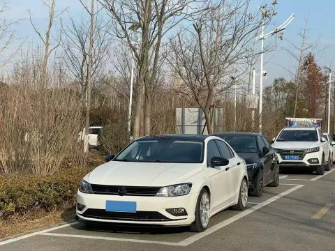 2018 VOLKSWAGEN LAMANDO,autocango,china used car exporter,china ev exporter,chinese used car exporter,chinese used ev exporter