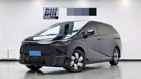 2024 XPENG X9,autocango,china used car exporter,china ev exporter,chinese used car exporter,chinese used ev exporter