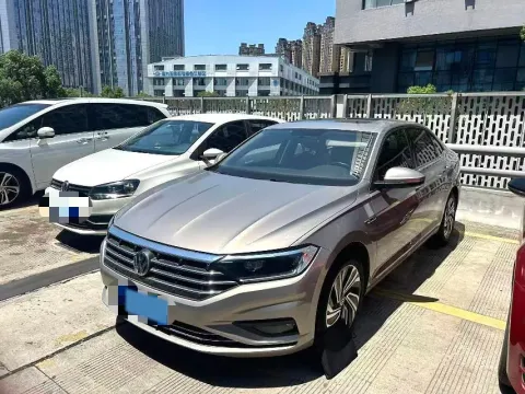 2022 VOLKSWAGEN SAGITAR,autocango,china used car exporter,china ev exporter,chinese used car exporter,chinese used ev exporter