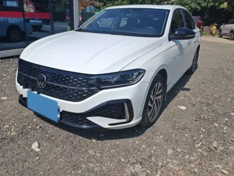2024 VOLKSWAGEN LAVIDA,autocango,china used car exporter,china ev exporter,chinese used car exporter,chinese used ev exporter