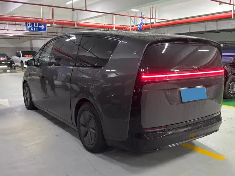 2024 Li MEGA BEV 102.7KWH