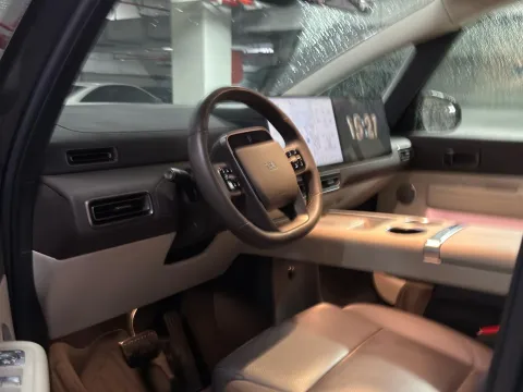 2024 Li MEGA BEV 102.7KWH