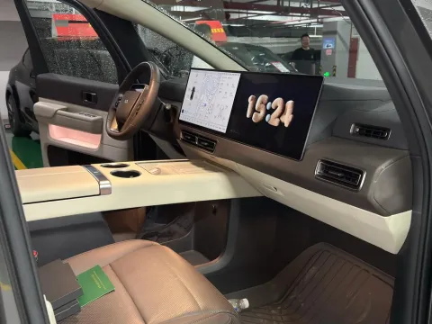 2024 Li MEGA BEV 102.7KWH