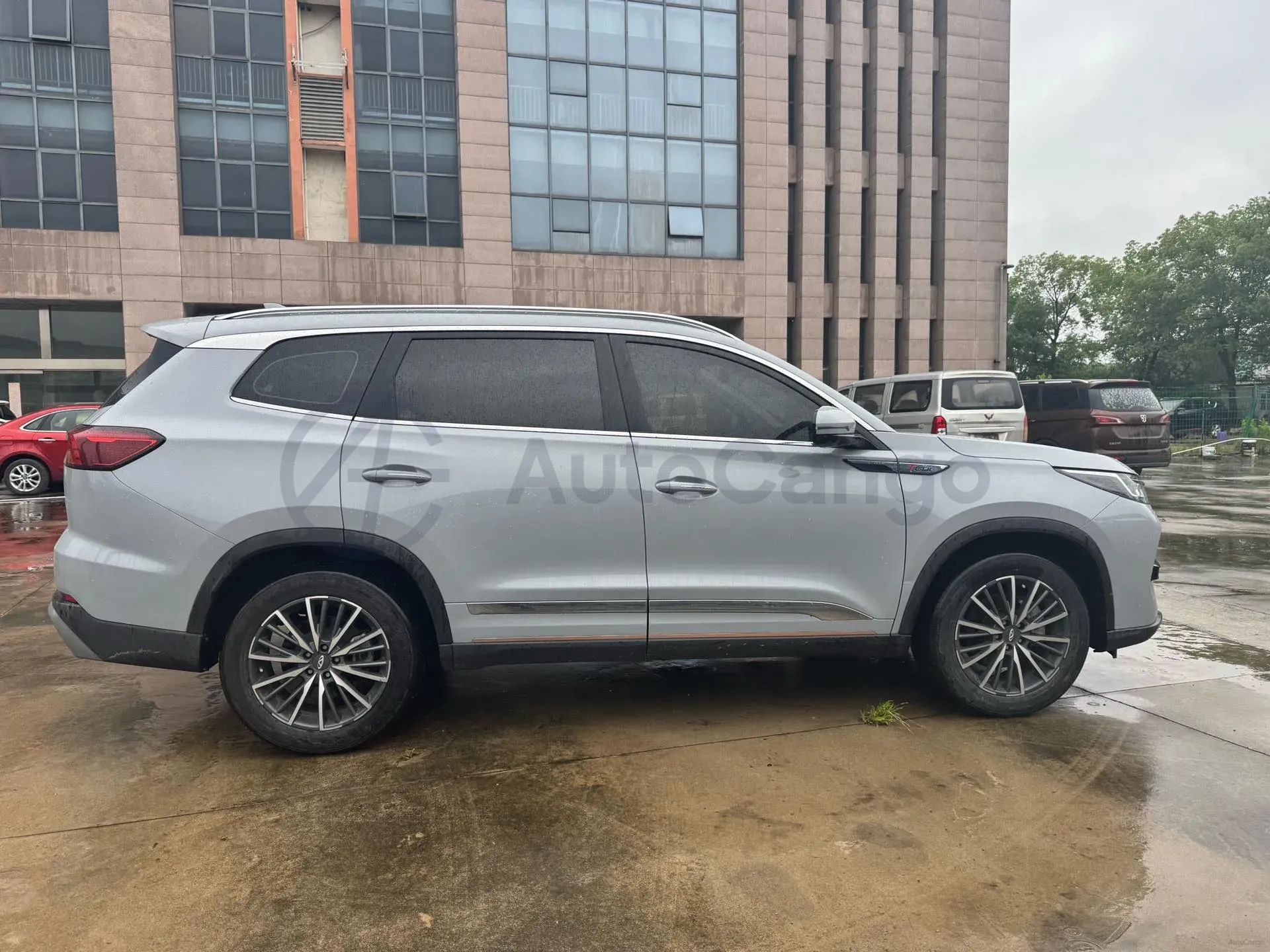 2022 Chery Tiggo 8 PRO 1.6T 197HP L4 7DCT,autocango,china used car exporter,china ev exporter,chinese used car exporter,chinese used ev exporter