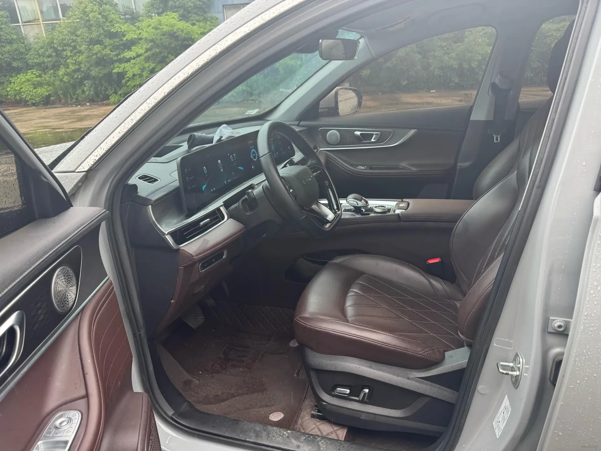 2022 Chery Tiggo 8 PRO 1.6T 197HP L4 7DCT,autocango,china used car exporter,china ev exporter,chinese used car exporter,chinese used ev exporter