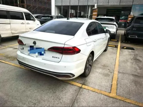 2025 Volkswagen Bora 1.2T 116HP L4 7DCT
