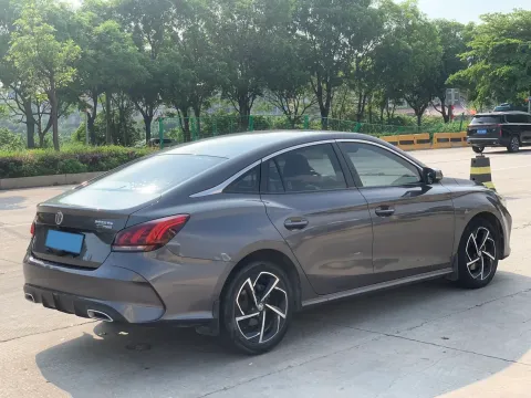 2021 MG 5 1.5T 173HP L4 7DCT