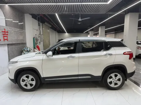 2017 BaoJun 510 1.5L 112HP L4 6MT,autocango,china used car exporter,china ev exporter,chinese used car exporter,chinese used ev exporter