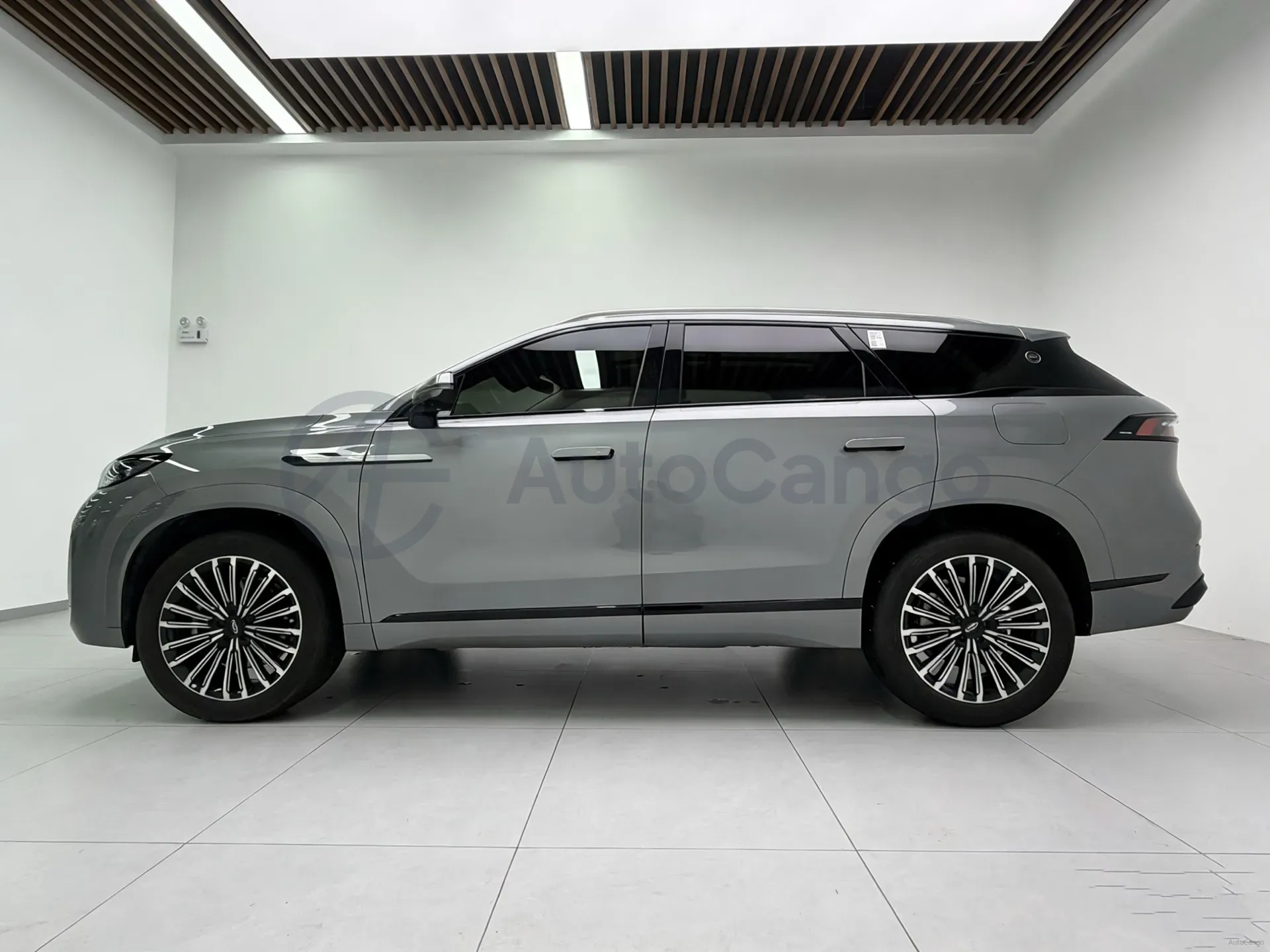 2025 Chery Tiggo9 C-DM 1.5T 156HP L4 3DHT PHEV 19.43KWH,autocango,china used car exporter,china ev exporter,chinese used car exporter,chinese used ev exporter