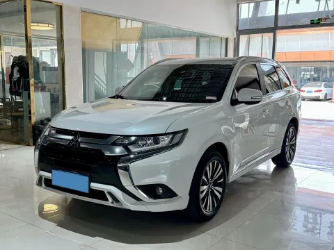 2021 MITSUBISHI OUTLANDER,autocango,china used car exporter,china ev exporter,chinese used car exporter,chinese used ev exporter