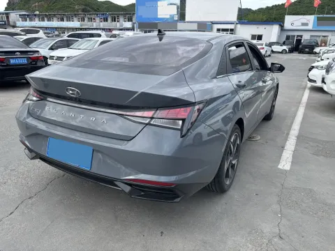 2023 Hyundai Elantra 1.5L 115HP L4 CVT