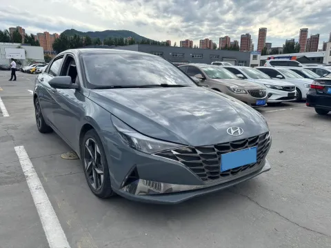 2023 Hyundai Elantra 1.5L 115HP L4 CVT