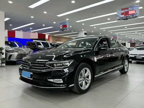 2025 VOLKSWAGEN MAGOTAN,autocango,china used car exporter,china ev exporter,chinese used car exporter,chinese used ev exporter