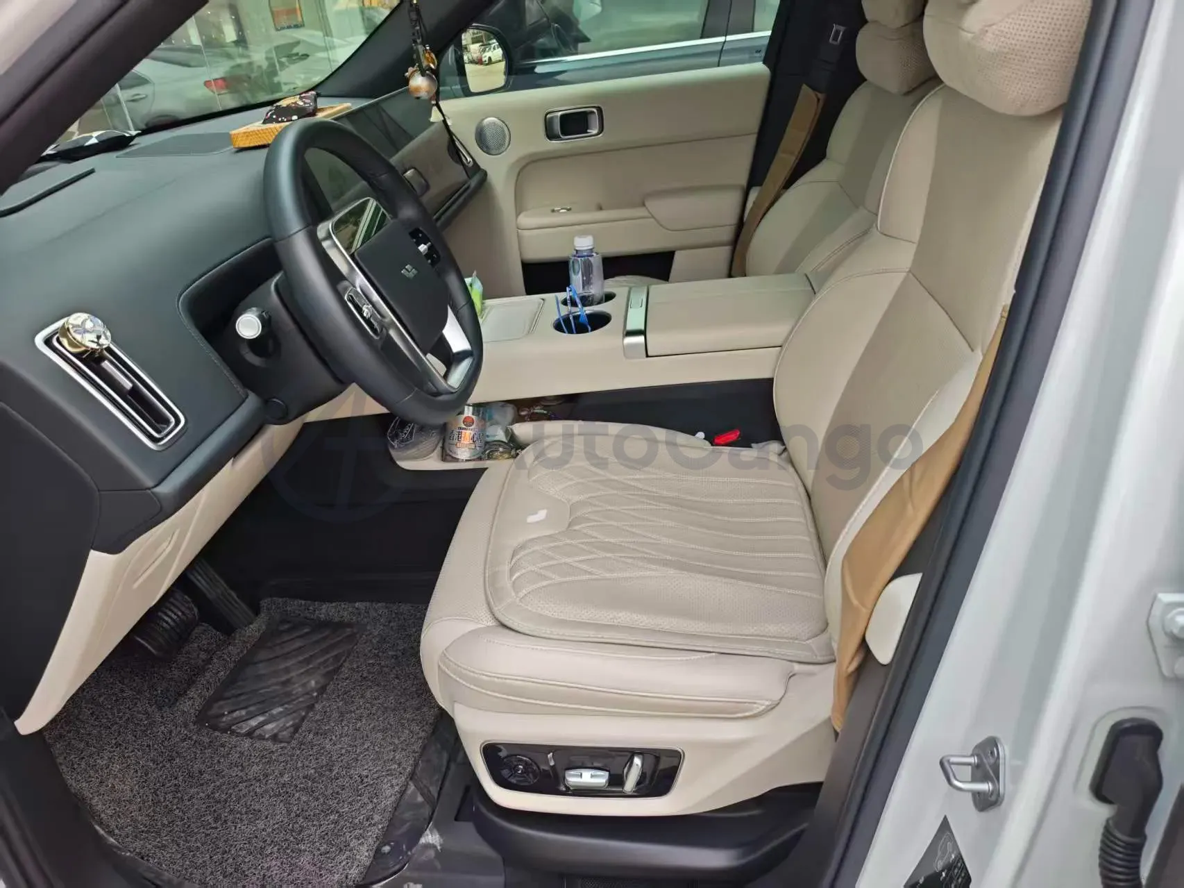 2024 Li L8 Range Extended 154HP REEV 42.8KWH,autocango,china used car exporter,china ev exporter,chinese used car exporter,chinese used ev exporter
