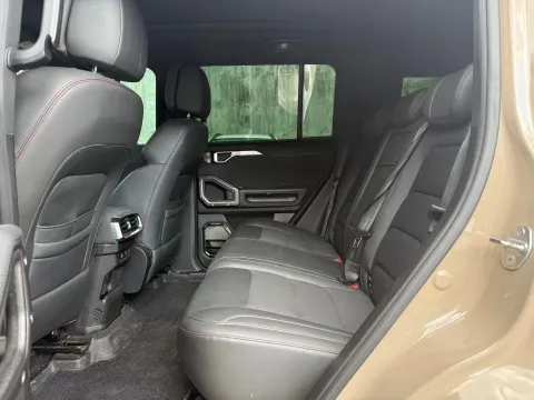 2023 Jetour Traveller 2.0T 254HP L4 7DCT