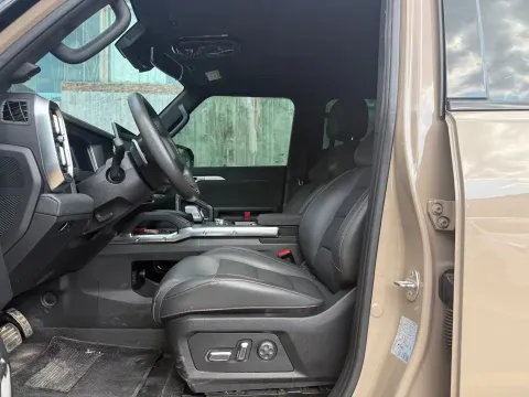2023 Jetour Traveller 2.0T 254HP L4 7DCT