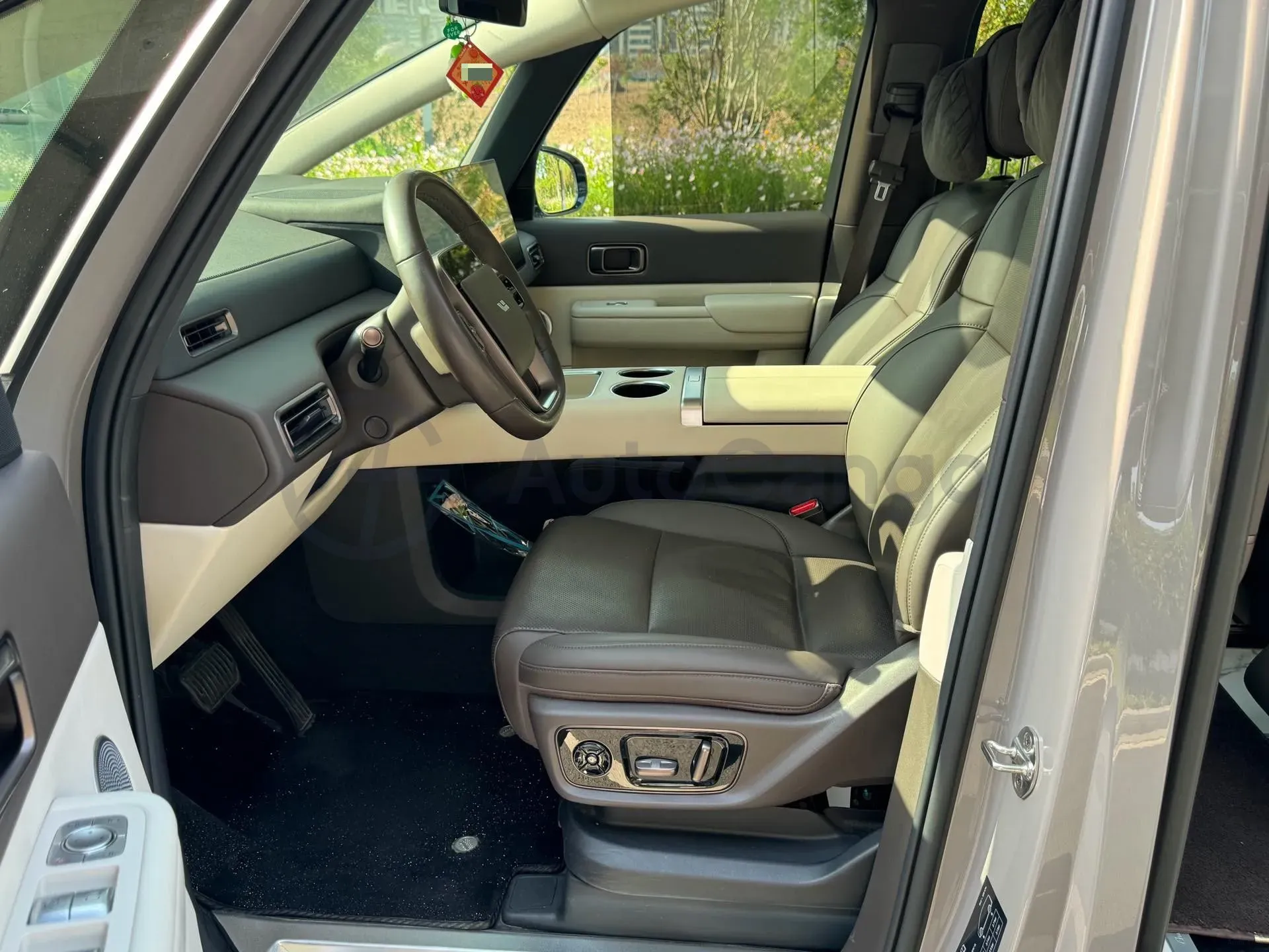 2024 Li MEGA BEV 102.7KWH,autocango,china used car exporter,china ev exporter,chinese used car exporter,chinese used ev exporter