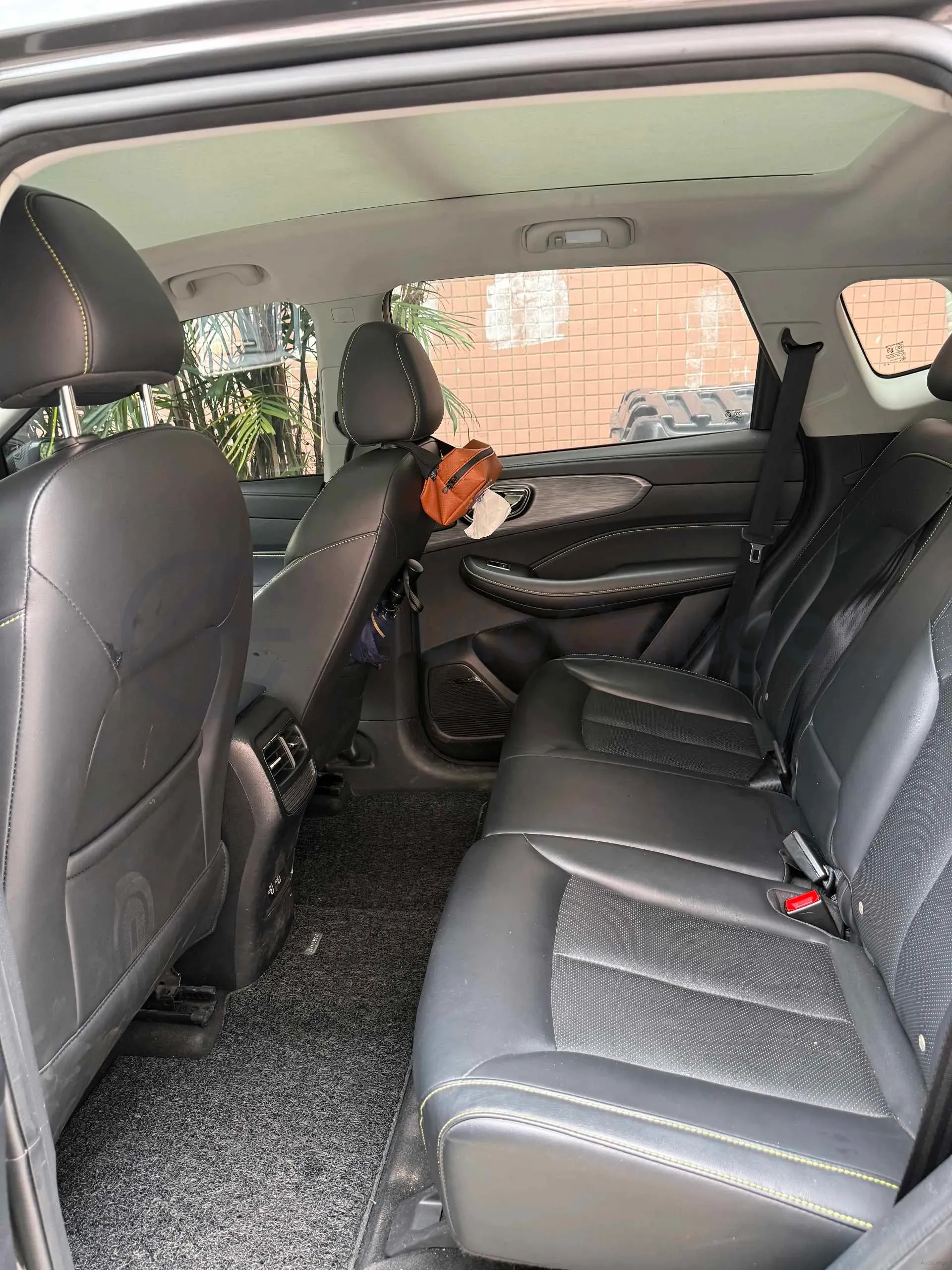 2020 Roewe RX5 1.5T 169HP L4 AMT PHEV 11.1KWH,autocango,china used car exporter,china ev exporter,chinese used car exporter,chinese used ev exporter