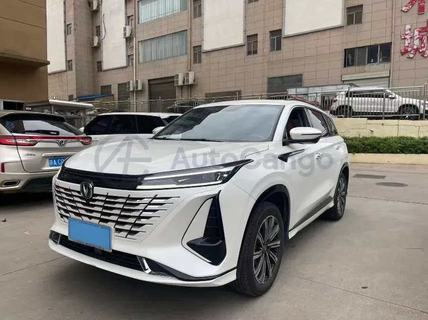 2023 ChangAn CS75 Plus 1.5T 188HP L4 8AT,autocango,china used car exporter,china ev exporter,chinese used car exporter,chinese used ev exporter