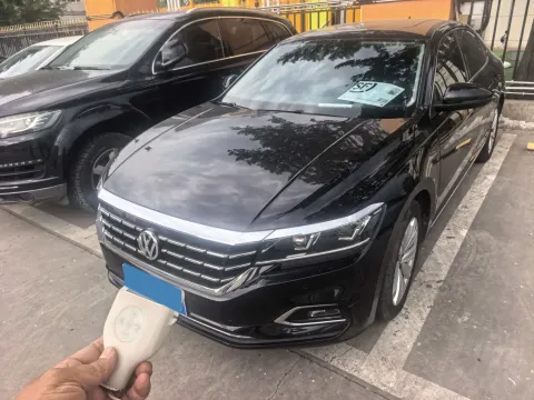 2020 VOLKSWAGEN PASSAT,autocango,china used car exporter,china ev exporter,chinese used car exporter,chinese used ev exporter