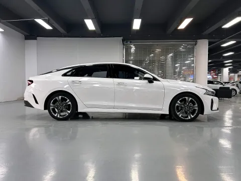 2020 Kia K5 1.5T 170HP L4 7DCT