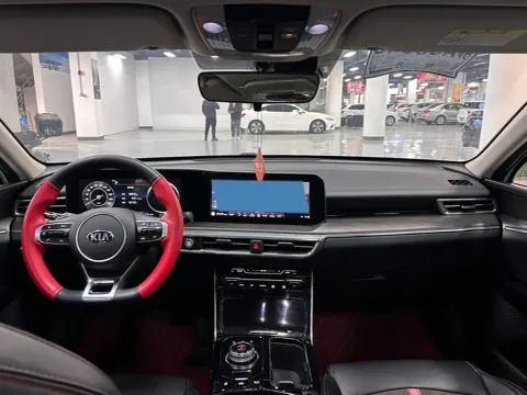 2020 Kia K5 1.5T 170HP L4 7DCT