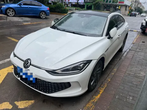2024 VOLKSWAGEN LAMANDO,autocango,china used car exporter,china ev exporter,chinese used car exporter,chinese used ev exporter