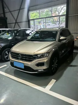 2020 VOLKSWAGEN T-ROC,autocango,china used car exporter,china ev exporter,chinese used car exporter,chinese used ev exporter