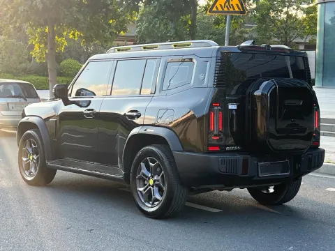 2023 Jetour Traveller 2.0T 254HP L4 7DCT
