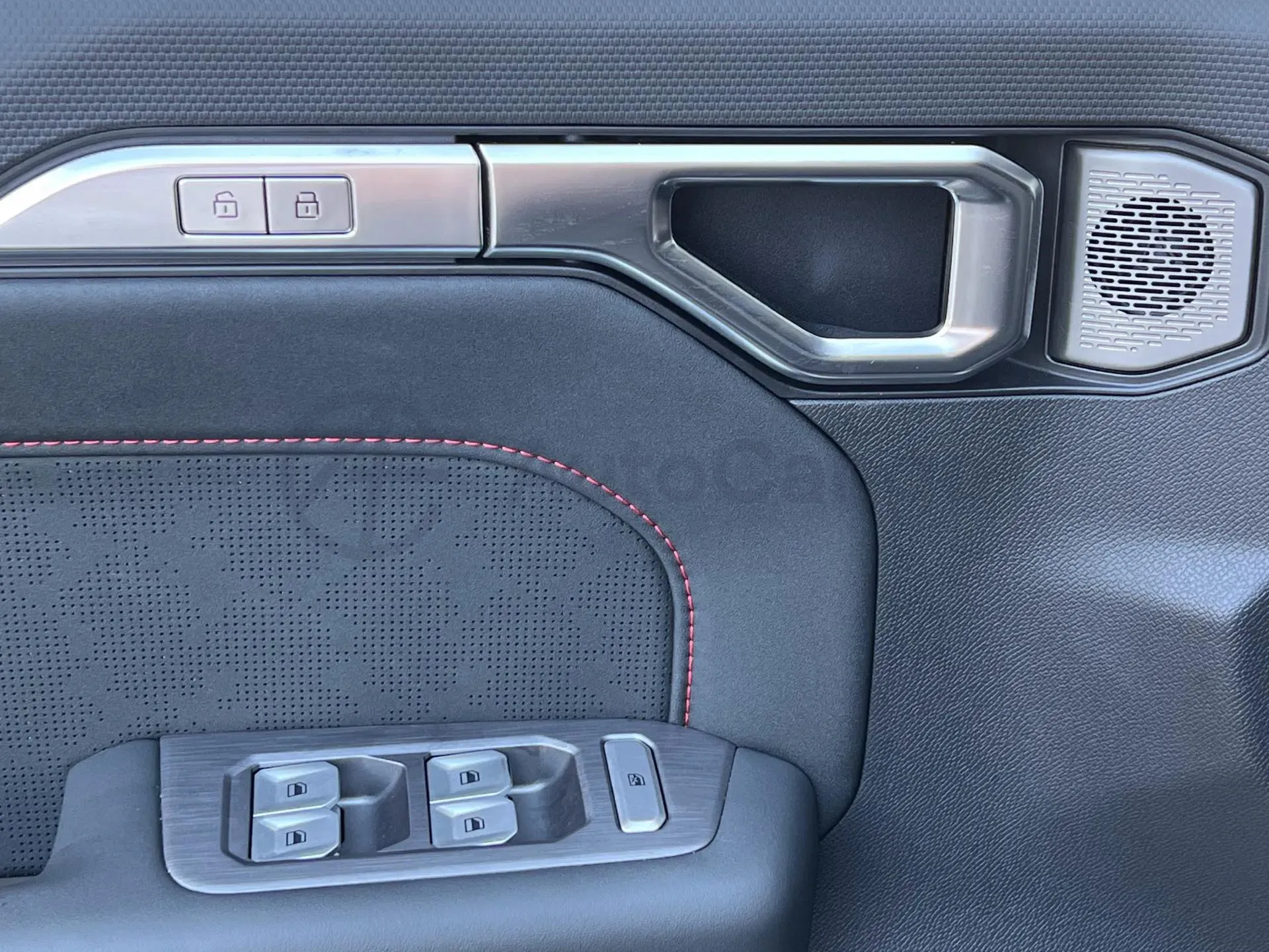 2023 Jetour Traveller 2.0T 254HP L4 7DCT,autocango,china used car exporter,china ev exporter,chinese used car exporter,chinese used ev exporter
