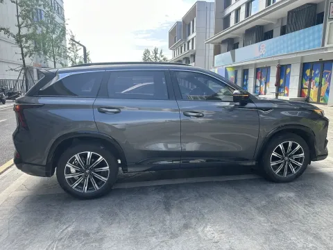2024 ChangAn CS75 Plus 1.5T 188HP L4 8AT