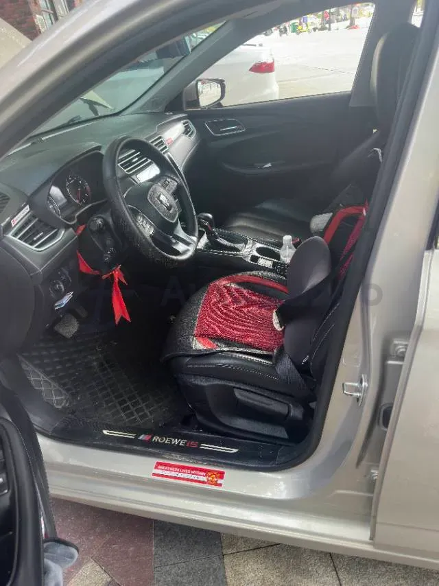 2020 Roewe i5 1.5L 120HP L4 CVT,autocango,china used car exporter,china ev exporter,chinese used car exporter,chinese used ev exporter