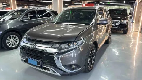 2019 MITSUBISHI OUTLANDER,autocango,china used car exporter,china ev exporter,chinese used car exporter,chinese used ev exporter