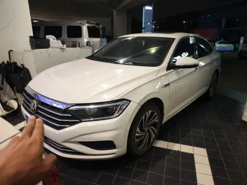 2022 VOLKSWAGEN SAGITAR,autocango,china used car exporter,china ev exporter,chinese used car exporter,chinese used ev exporter