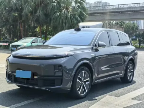 2024 TOYOTA GRANVIA,autocango,china used car exporter,china ev exporter,chinese used car exporter,chinese used ev exporter