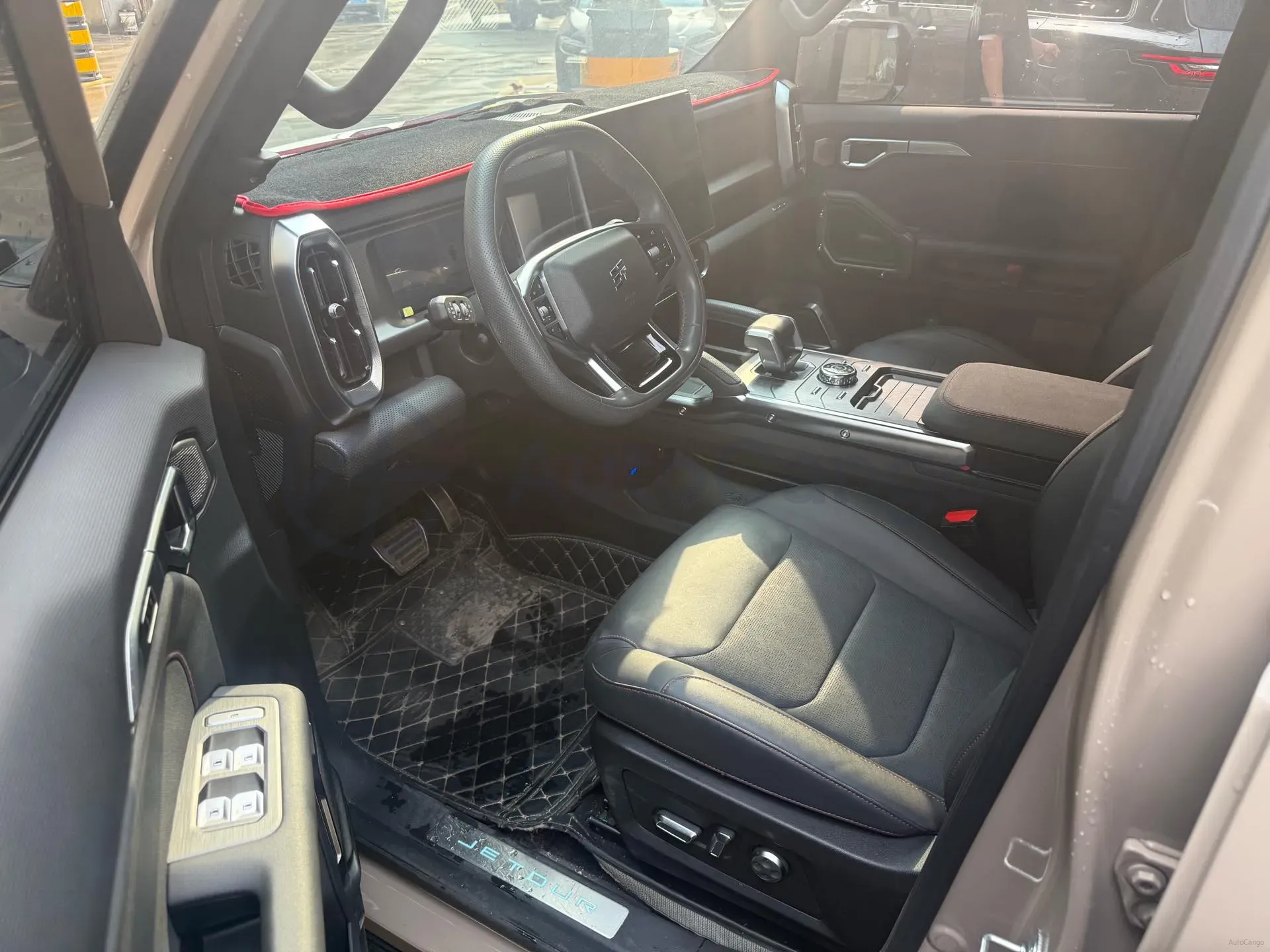 2023 Jetour Traveller 2.0T 254HP L4 7DCT,autocango,china used car exporter,china ev exporter,chinese used car exporter,chinese used ev exporter