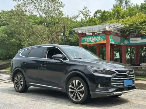 2018 BYD Tang 2.0T 205HP L4 6AT