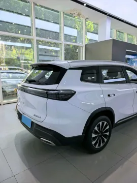 2025 Chery Tiggo 8 Plus 1.6T 197HP L4 7DCT