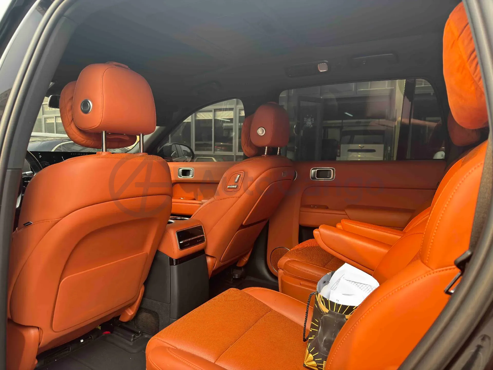 2023 Li L9 Range Extended 154HP REEV 42.6KWH,autocango,china used car exporter,china ev exporter,chinese used car exporter,chinese used ev exporter