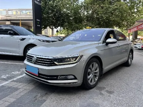 2017 VOLKSWAGEN MAGOTAN,autocango,china used car exporter,china ev exporter,chinese used car exporter,chinese used ev exporter