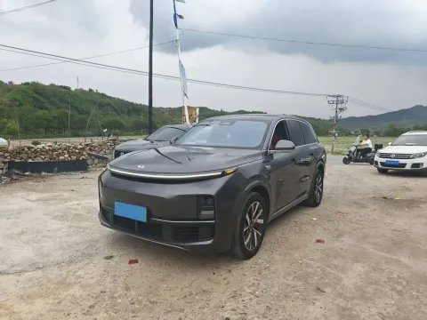 2023 Li L8 Range Extended 154HP REEV 40.9KWH,autocango,china used car exporter,china ev exporter,chinese used car exporter,chinese used ev exporter