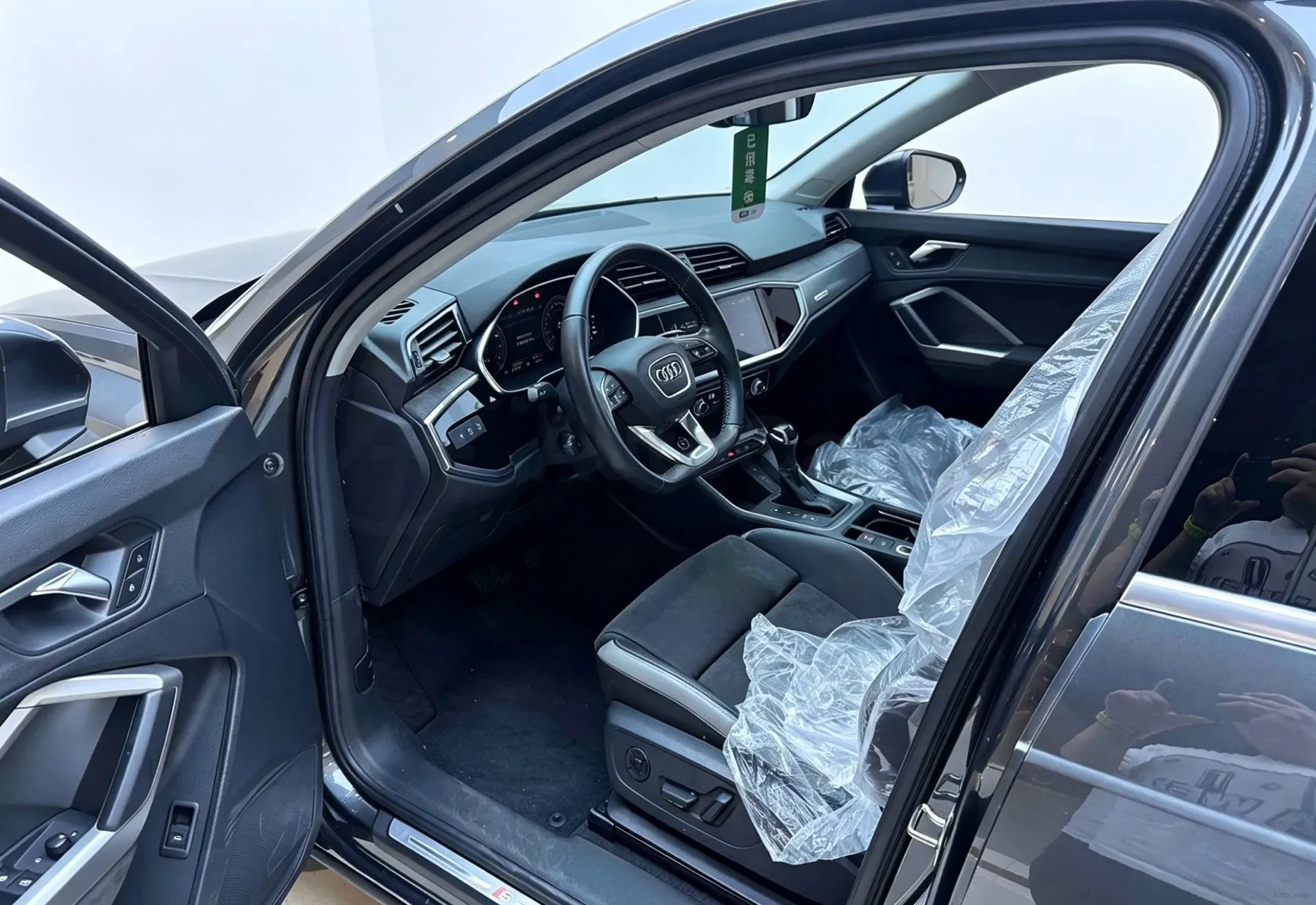 2022 Audi Q3 1.4T 150HP L4 7DCT,autocango,china used car exporter,china ev exporter,chinese used car exporter,chinese used ev exporter