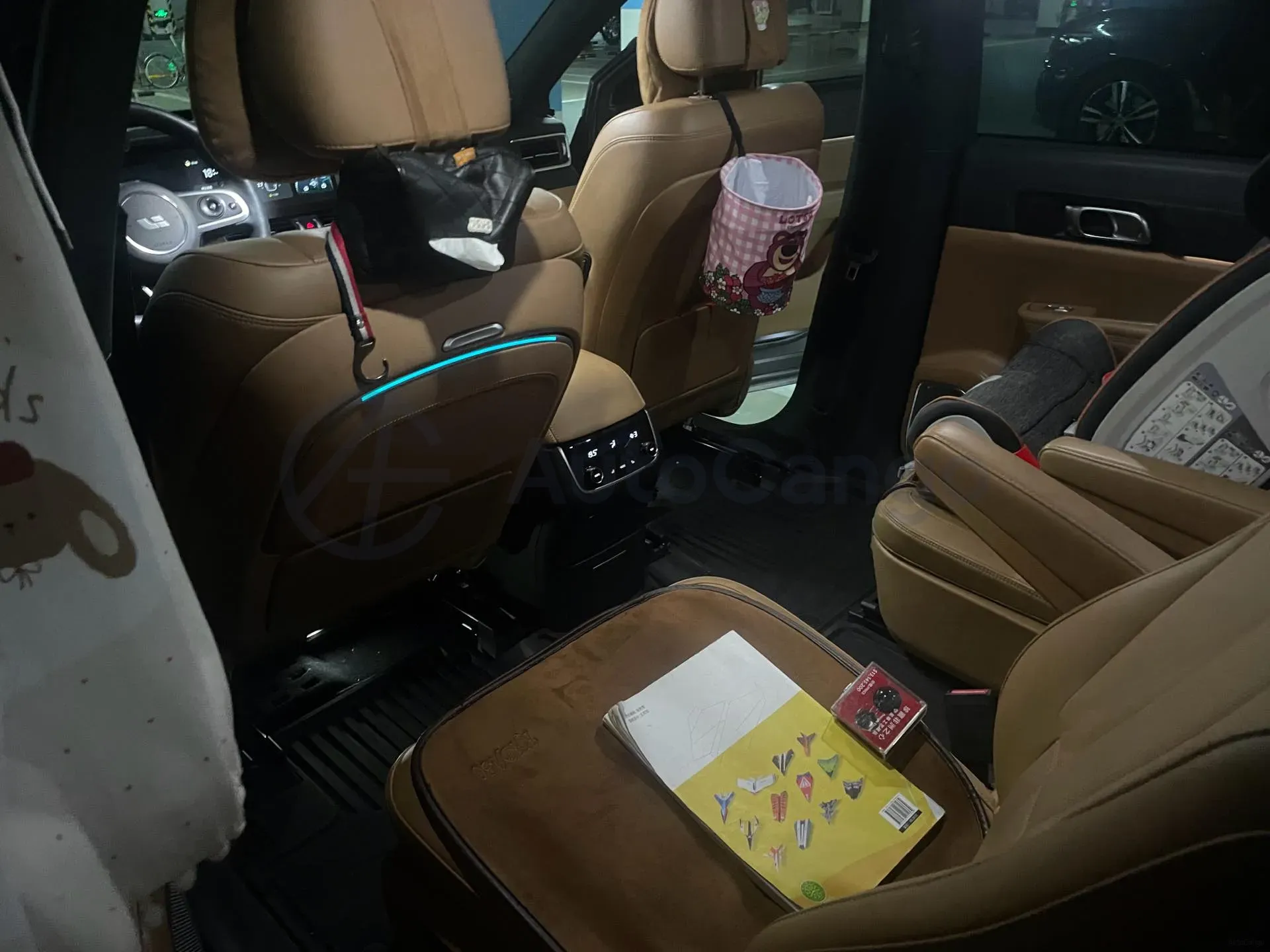 2020 Li ONE Range Extended 131HP REEV 40.5KWH,autocango,china used car exporter,china ev exporter,chinese used car exporter,chinese used ev exporter