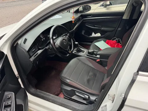 2019 Roewe RX5 MAX 1.5T 173HP L4 6AT,autocango,china used car exporter,china ev exporter,chinese used car exporter,chinese used ev exporter