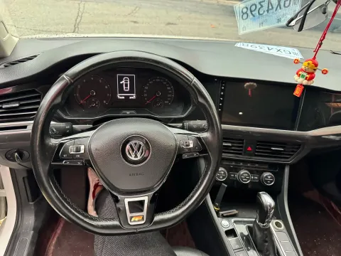2019 Roewe RX5 MAX 1.5T 173HP L4 6AT,autocango,china used car exporter,china ev exporter,chinese used car exporter,chinese used ev exporter