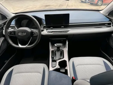2022 Geely Emgrand 1.5L 114HP L4 CVT