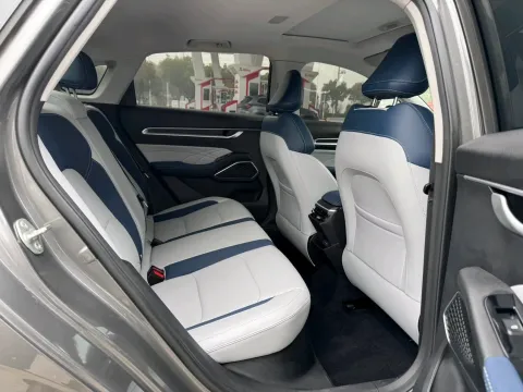 2022 Geely Emgrand 1.5L 114HP L4 CVT